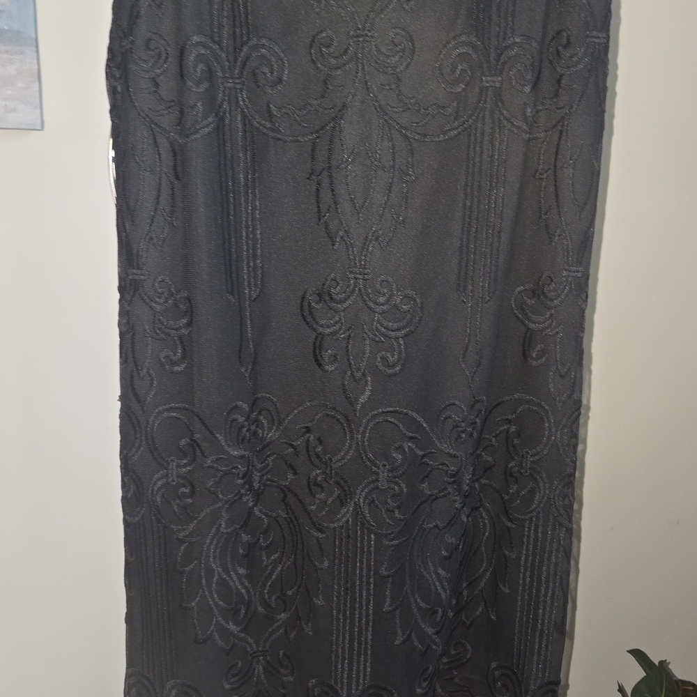 Preston & York Black Embroidered Pencil Skirt